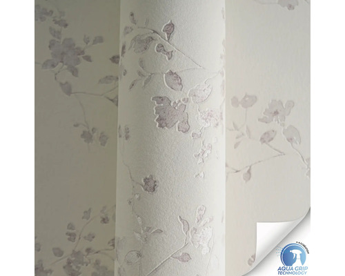 Tapetenrolle mit Blumenmuster