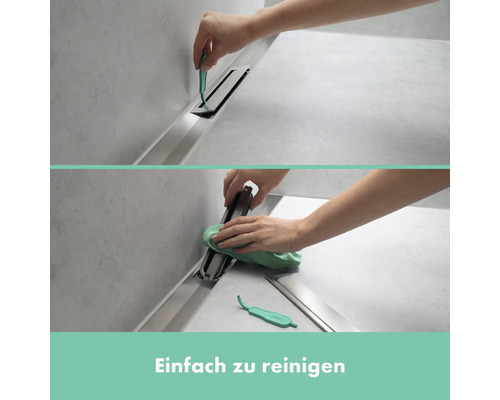 Reinigung einer Duschrinne mit Reinigungszubehör