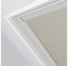 Dachfensterrollo im Dachfensterrahmen