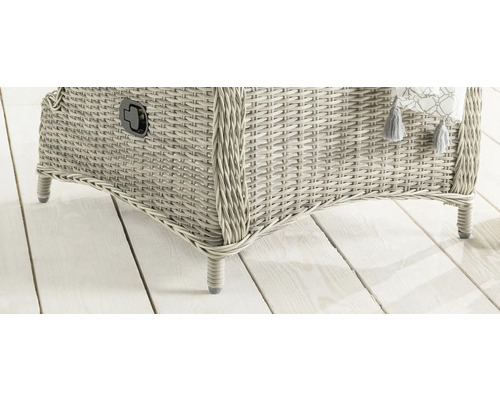 Detailansicht eines Outdoor Aufbewahrungskorbs aus Rattan