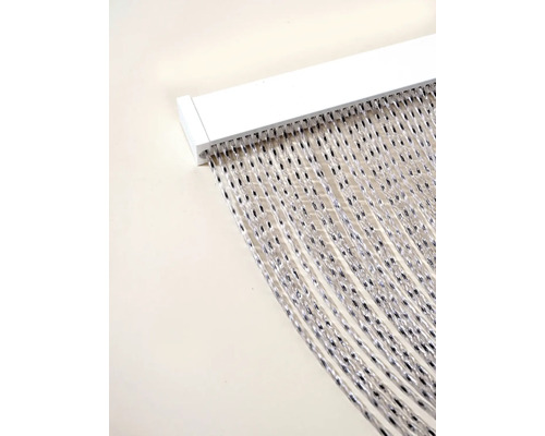 Rideaux décoratifs avec accents argentés et suspension blanche