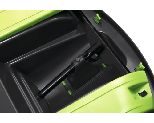 Detailansicht eines schwarzen und grünen Werkzeugwagens mit Griff