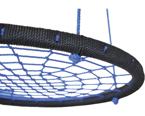 Detailansicht einer Nestschaukel mit Seilaufhängung und rundem Rahmen