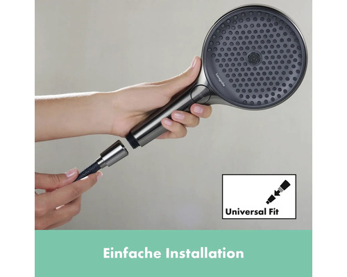 Handbrause wird an einen Brauseschlauch montiert