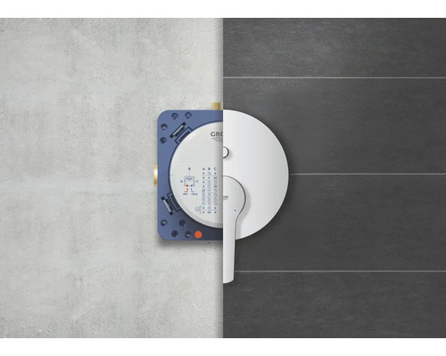 Mitigeur thermostatique encastré Grohe pour douche et baignoire