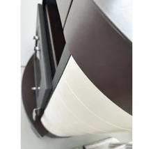 Detailansicht eines Badezimmerschranks mit Schubladen