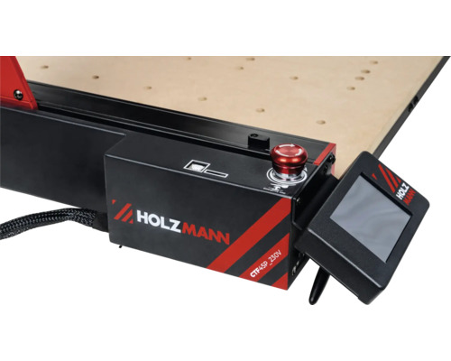 Detailansicht einer Holzmann Portalfräse mit Steuerung und Not-Aus-Schalter