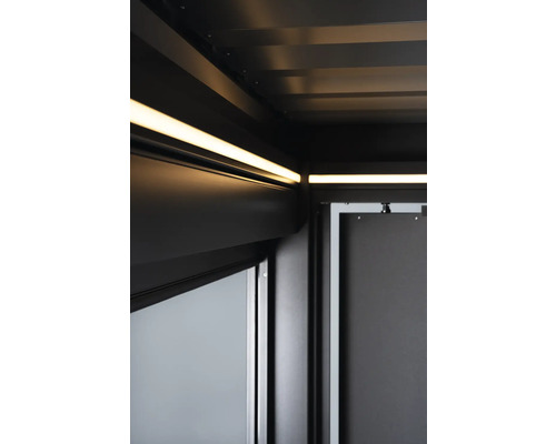 Vue détaillée d''une toiture de terrasse moderne avec éclairage intégré