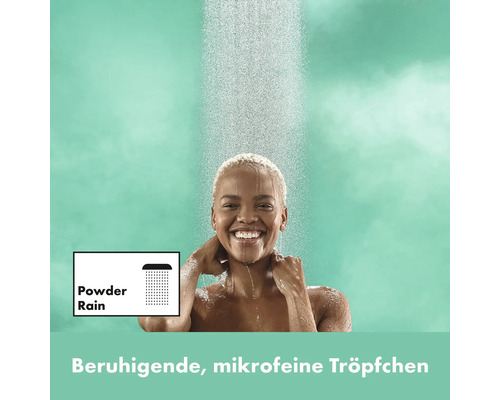 Frau unter der Dusche mit Powder Rain Strahlart