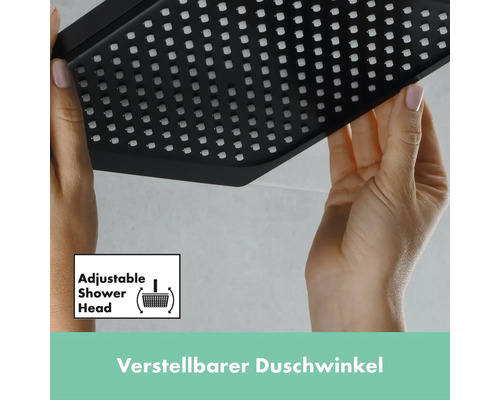 Duschkopf mit verstellbarem Duschwinkel wird von zwei Händen gehalten