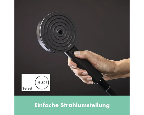 Handbrause mit Strahlartenumstellung wird von einer Hand gehalten