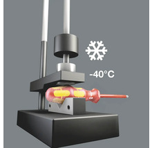 Tournevis dans un dispositif avec un symbole de flocon de neige et l''inscription moins 40 degrés Celsius
