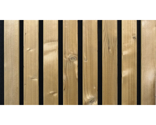 Holzpaneele mit vertikalen Latten für Wandgestaltung