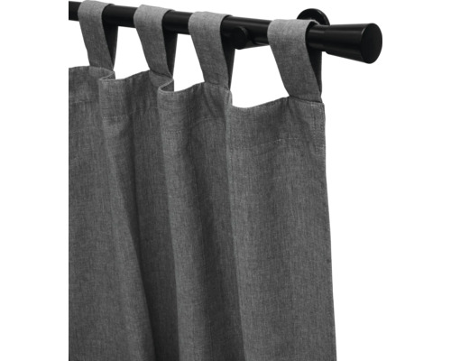 Tissu de rideau gris avec suspension à boucles sur une tringle à rideaux noire