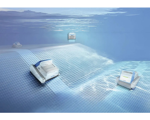 Robot de nettoyage de piscine sous l''eau