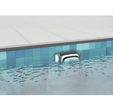 Piscine avec robot nettoyeur