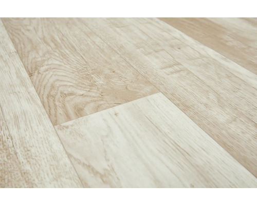 Heller Vinylboden in Holzoptik