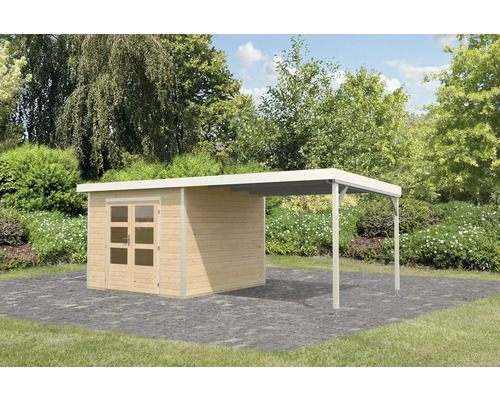 Holzgartenhaus mit überdachter Terrasse im Garten