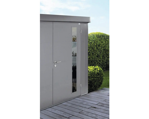 Metall Gerätehaus mit Tür und Sichtfenster im Garten