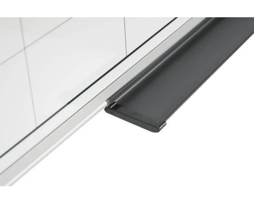 Wandpaneel mit Ablage