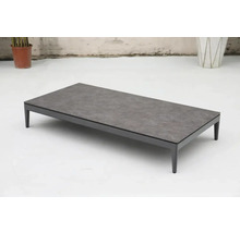 Table basse rectangulaire avec plateau en pierre et structure en métal