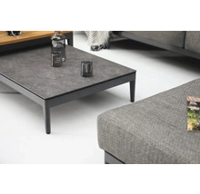 Table de jardin avec plateau en pierre et verres