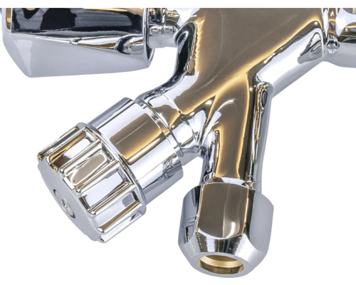 Nahaufnahme einer Mischbatterie für ein Waschbecken