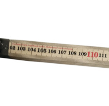 Mètre pliant avec indications en centimètres