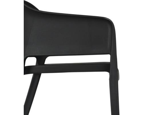 Detailansicht eines schwarzen Kunststoffstuhls