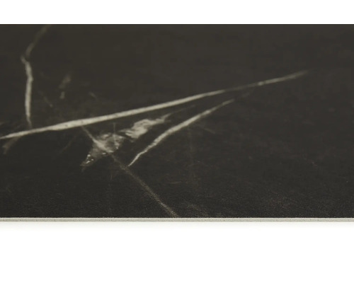 Fliese in Marmoroptik