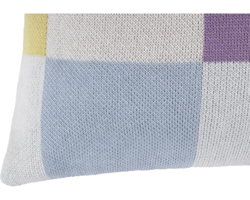 Quadratisches Dekokissen mit geometrischem Muster