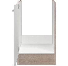 Aménagement intérieur d''un meuble de salle de bains avec des éléments en bois et une surface blanche