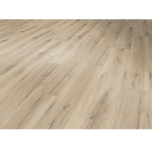 Verlegter Laminatboden in Holzoptik.