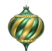 Christbaumkugel in Grün und Gold