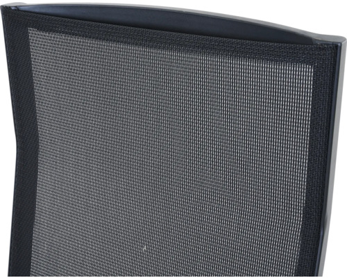 Vue détaillée du dossier d'une chaise de bureau avec revêtement en filet