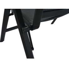 Vue détaillée d'une chaise pliante en aluminium et tissu textile