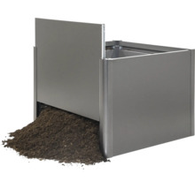 Composteur en métal avec terre de compost