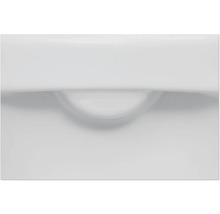 Detailansicht eines Keramik-Waschbeckens