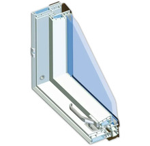 Querschnitt eines Kunststofffensters mit Fenstergriff und Verriegelung