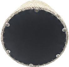 Blick auf eine Katzenhöhle von unten mit Textiloberfläche und schwarzem Stoff.