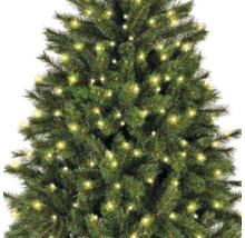 Arbre de Noël décoré avec des lumières