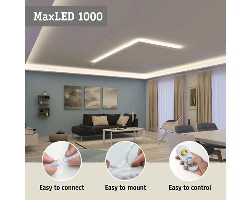 Salon avec éclairage indirect par une barre LED au plafond, montage facile, connexion facile, utilisation facile