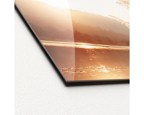 Nahaufnahme eines Acrylglasbildes mit Landschaftsmotiv