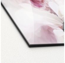 Vue détaillée d''une plaque en verre acrylique avec motif floral