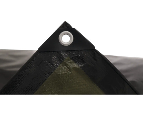 Detailansicht einer Abdeckplane mit Öse zur Befestigung.