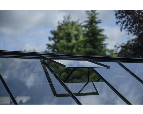 Fenêtre de serre avec ouvre-fenêtre