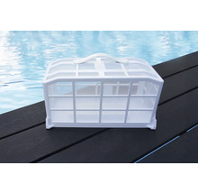 Panier de skimmer de piscine blanc sur fond sombre
