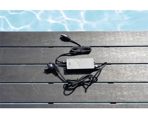 Transformateur avec câble et fiche pour l'extérieur