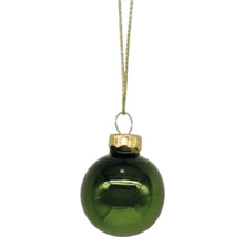 Grüne Christbaumkugel mit Aufhänger