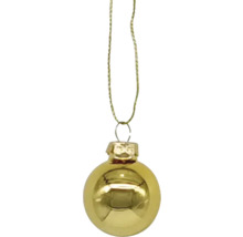 Goldene Weihnachtskugel mit Aufhänger